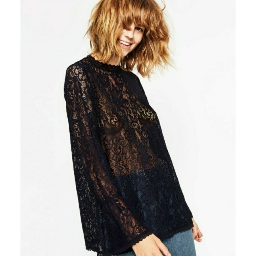 ZARA // navy lace bell sleeve tunic top